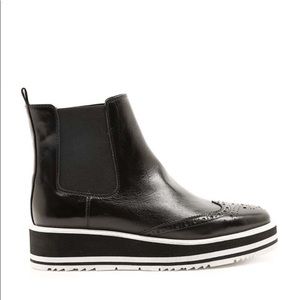 Looking for these boots!!!!